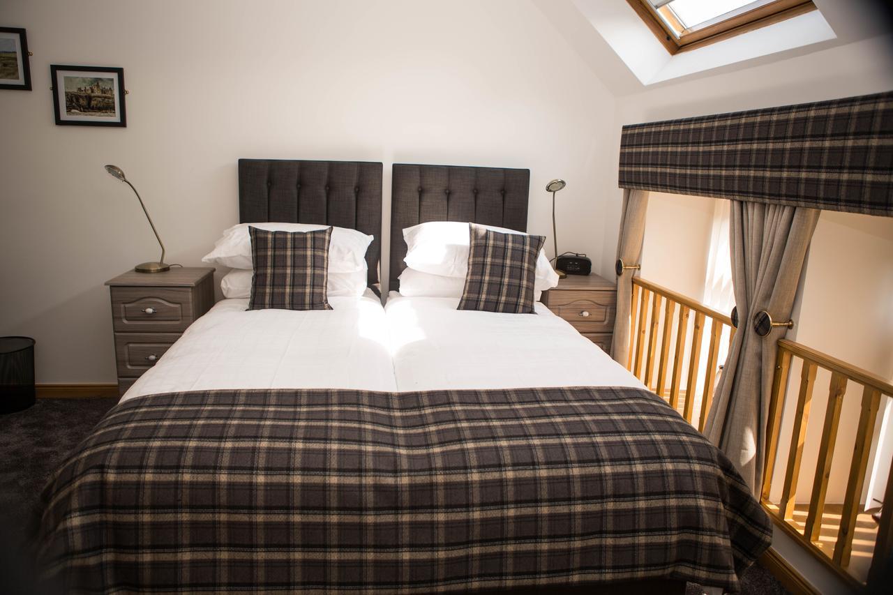 By The Bay Bed & Breakfast Cruden Bay Exterior photo