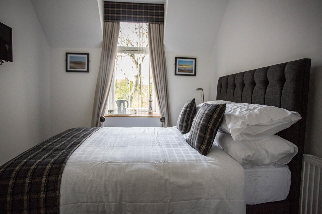 By The Bay Bed & Breakfast Cruden Bay Exterior photo