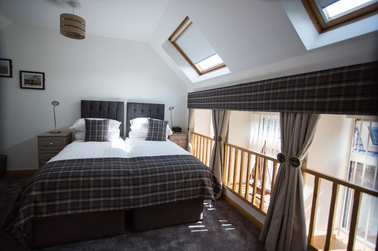 By The Bay Bed & Breakfast Cruden Bay Exterior photo