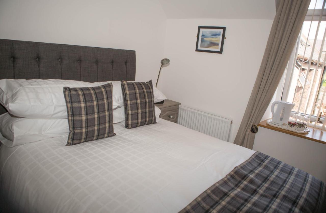 By The Bay Bed & Breakfast Cruden Bay Exterior photo